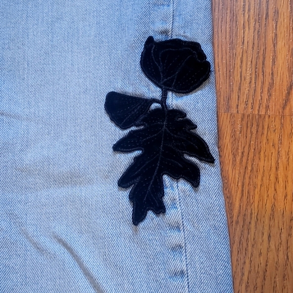 Loft Embroidered Womens Crop Blue Denim Jeans Waist 25 Size 0 - Picture 5 of 10